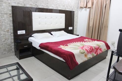 Hotel Grand View 22, Chandigarh 3